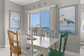 Dining - Avalon 507-Oceanside 140th St, Free WiFi, Pool, Elev, W/D, AC (Ocean City)