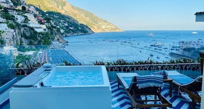 Villa Diamond Luxury Suites