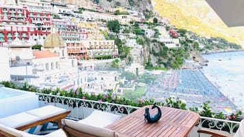Luxury Suite | Terrace/patio