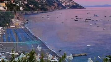 Fassade der Unterkunft â Abend/Nacht