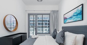 Apartemen Basic | 1 kamar tidur, setrika/meja setrika, dan Wi-Fi gratis