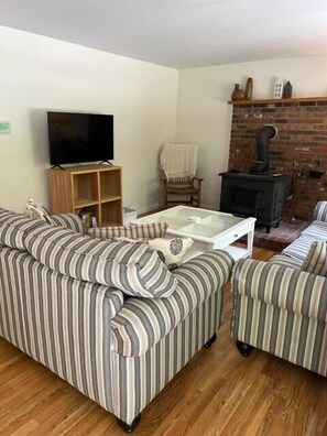 智能電視、書籍