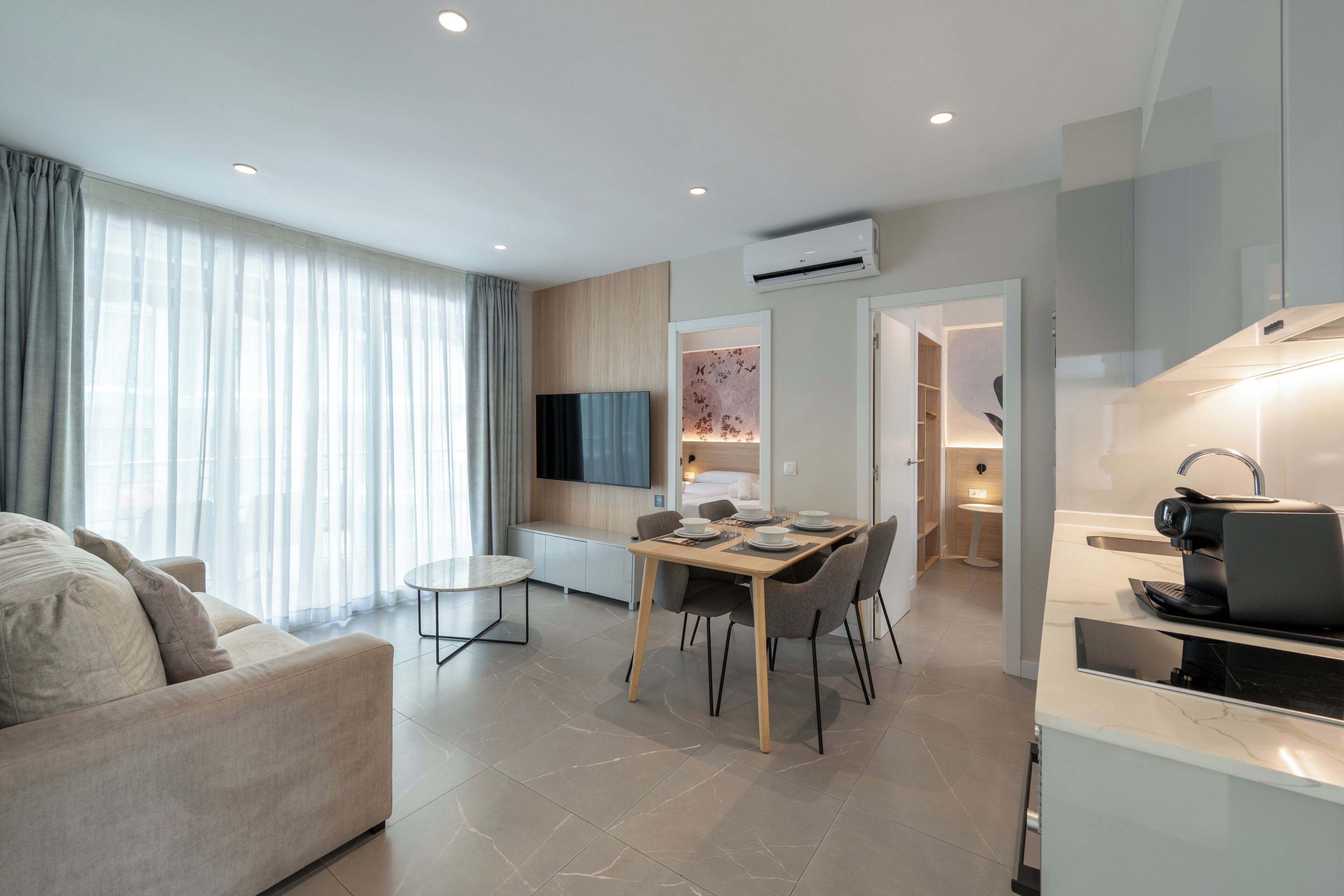 Deluxe Apartment, 3 Bedrooms | Living area