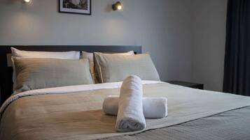 1 chambre, fer et planche Ă repasser, Wi-Fi, draps fournis