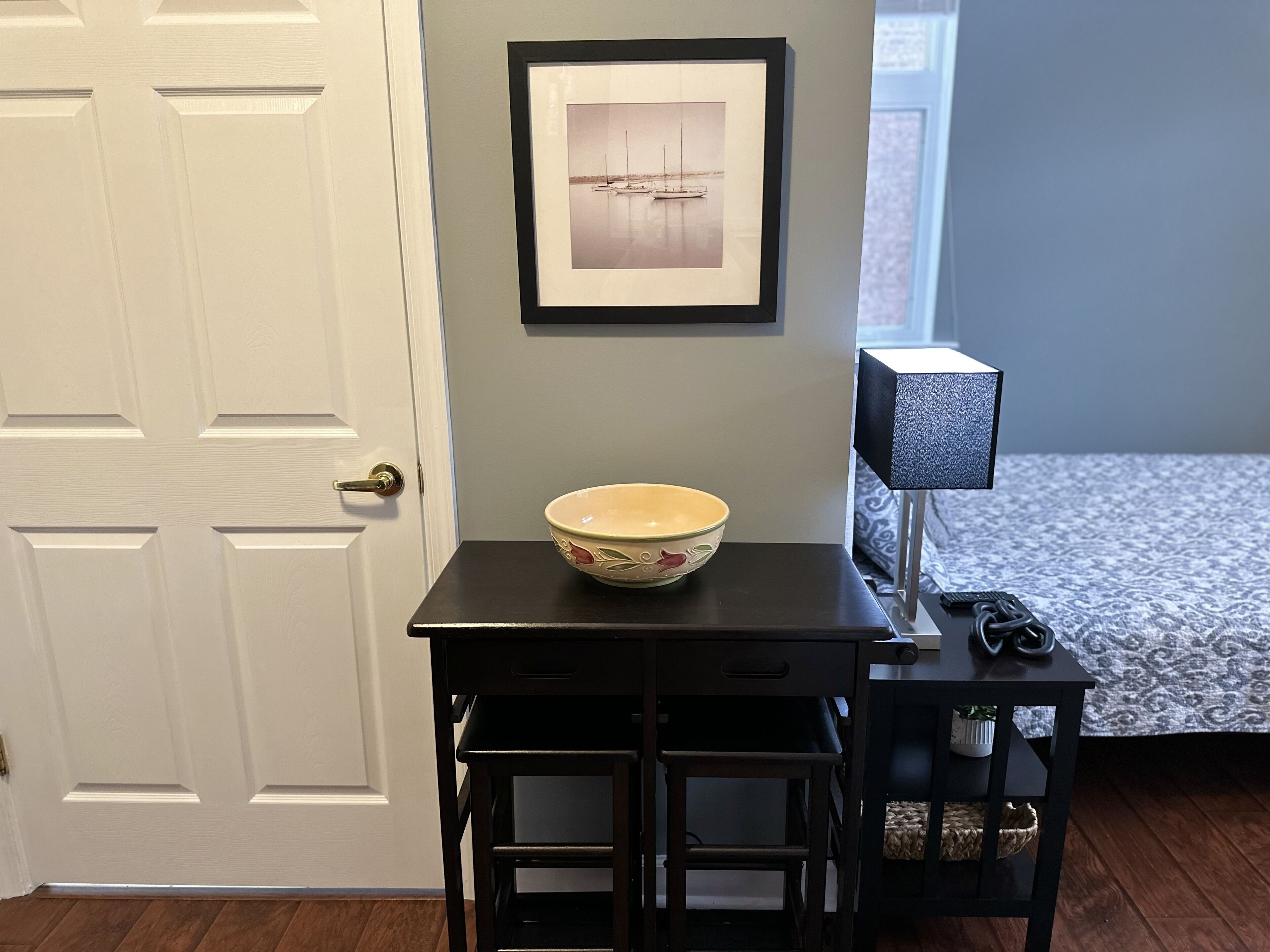 Corner landing table deals