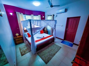 4 bedrooms, iron/ironing board, free WiFi, bed sheets - Vibrant vacation apartment at Shanzu (Mombasa)