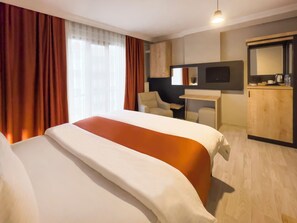 Desk, laptop workspace, iron/ironing board, free WiFi - NEPTÜN INN (Kirklareli)