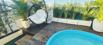 Linda Cobertura com Piscina Aquecida e Vista MAR