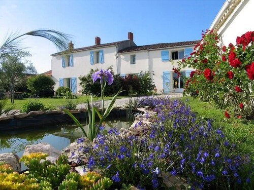 Cigogne, Gite 3 personnes (1 enfant) avec Piscine chauffée, Sud Vendée Littoral