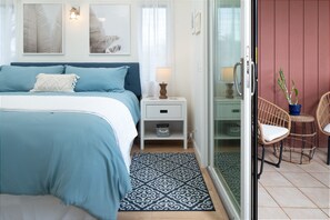 3 bedrooms, desk, iron/ironing board, travel cot - Beautiful 3 Bedroom Condo with Ocean View, Pool, Walking Distance to Beach (Kihei)