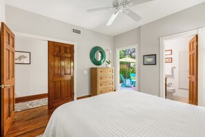 3 chambres, fer et planche à repasser, accès au Wi-Fi (inclus)