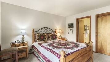 2 habitaciones, acceso a internet y ropa de cama