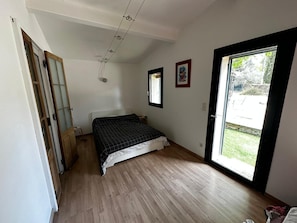 4 Schlafzimmer, Bügeleisen/Bügelbrett, Bettwäsche