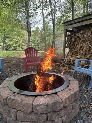 Property grounds - Secluded Cabin in Great Location - Close to State Parks in the Endless Mountains (Laporte Twp)