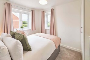 3 bedrooms, iron/ironing board, travel cot, free WiFi