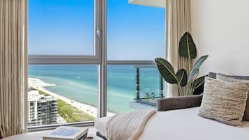 3 bedrooms, desk, iron/ironing board, travel cot