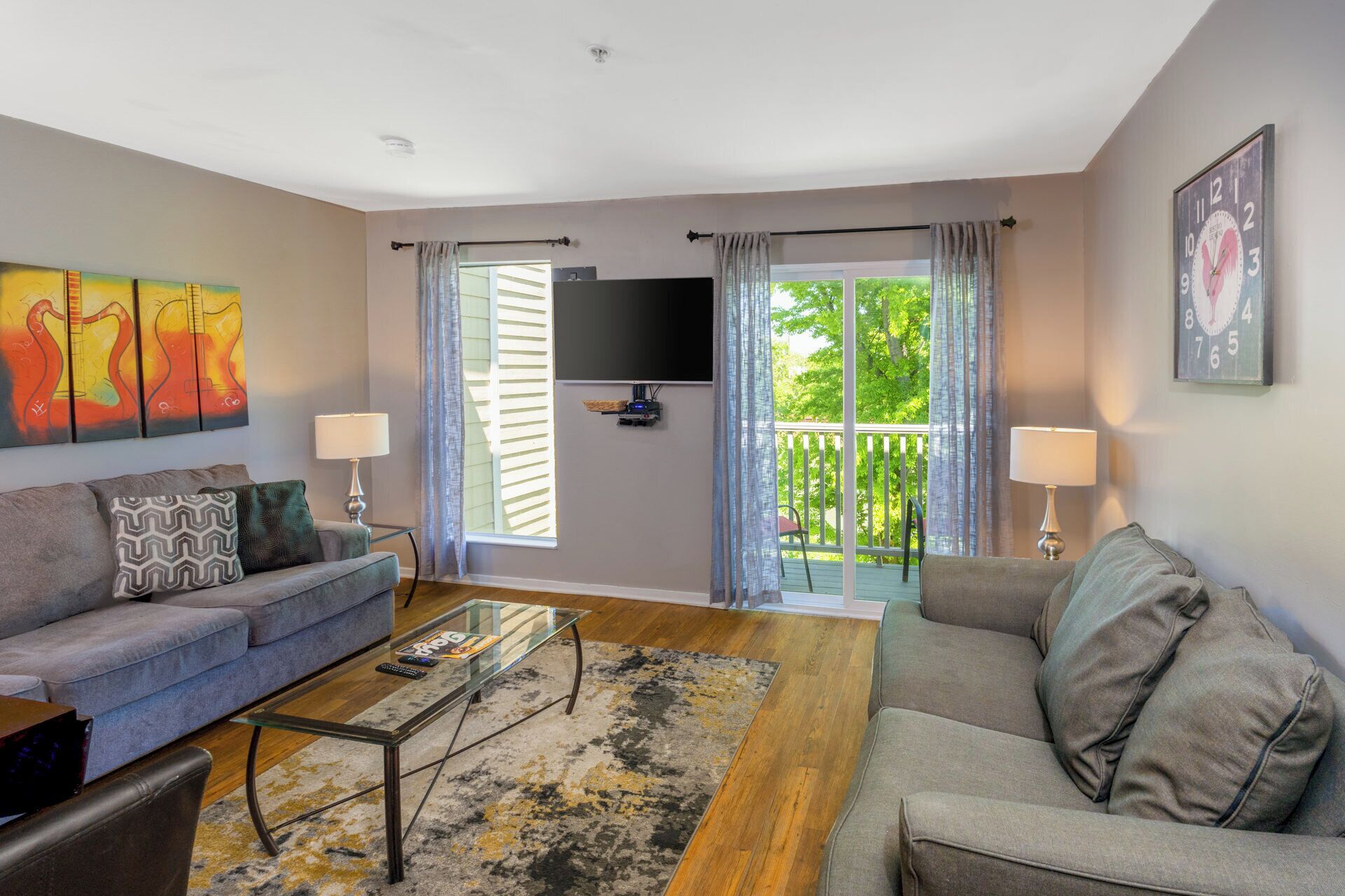 Riverside Roost | Seasonal Pool Included!