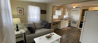 Cozy cottage for a couple's weekend get away!