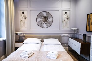 Deluxe-huoneisto | 2 makuuhuonetta, työpöytä, silitysrauta/-lauta, ilmainen Wi-Fi