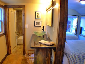 Blue Eyes Mine Cabin #1 | Bathroom