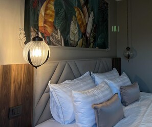 Habitación junior (Land View) | Minibar, caja de seguridad en la habitación, escritorio y wifi gratis 