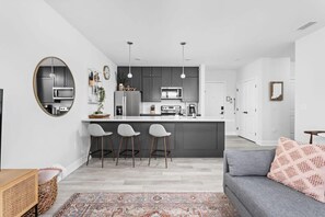 تلفزيون، مكتب