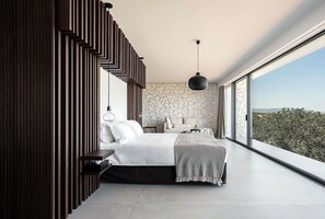 5 bedrooms, iron/ironing board, WiFi, bed sheets - Nature & Beauty stylish Villa (Xirosterni)