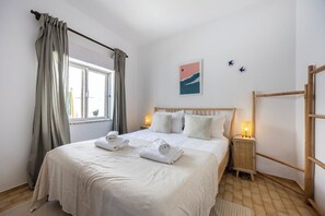 2 chambres, fer et planche à repasser, Wi-Fi, literie fournie