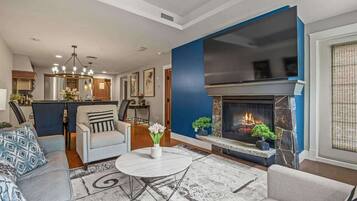 TV, fireplace, Netflix, streaming services