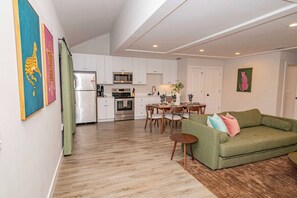 Unclassified image, 2 of 34, button