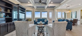 Seahorse Beachfront Model - Luxury 5 Bed / 5 Bath with Elevator & Cabana Service