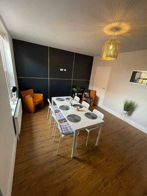 Televisión LED 43 pulgadas con canales de televisión digitales