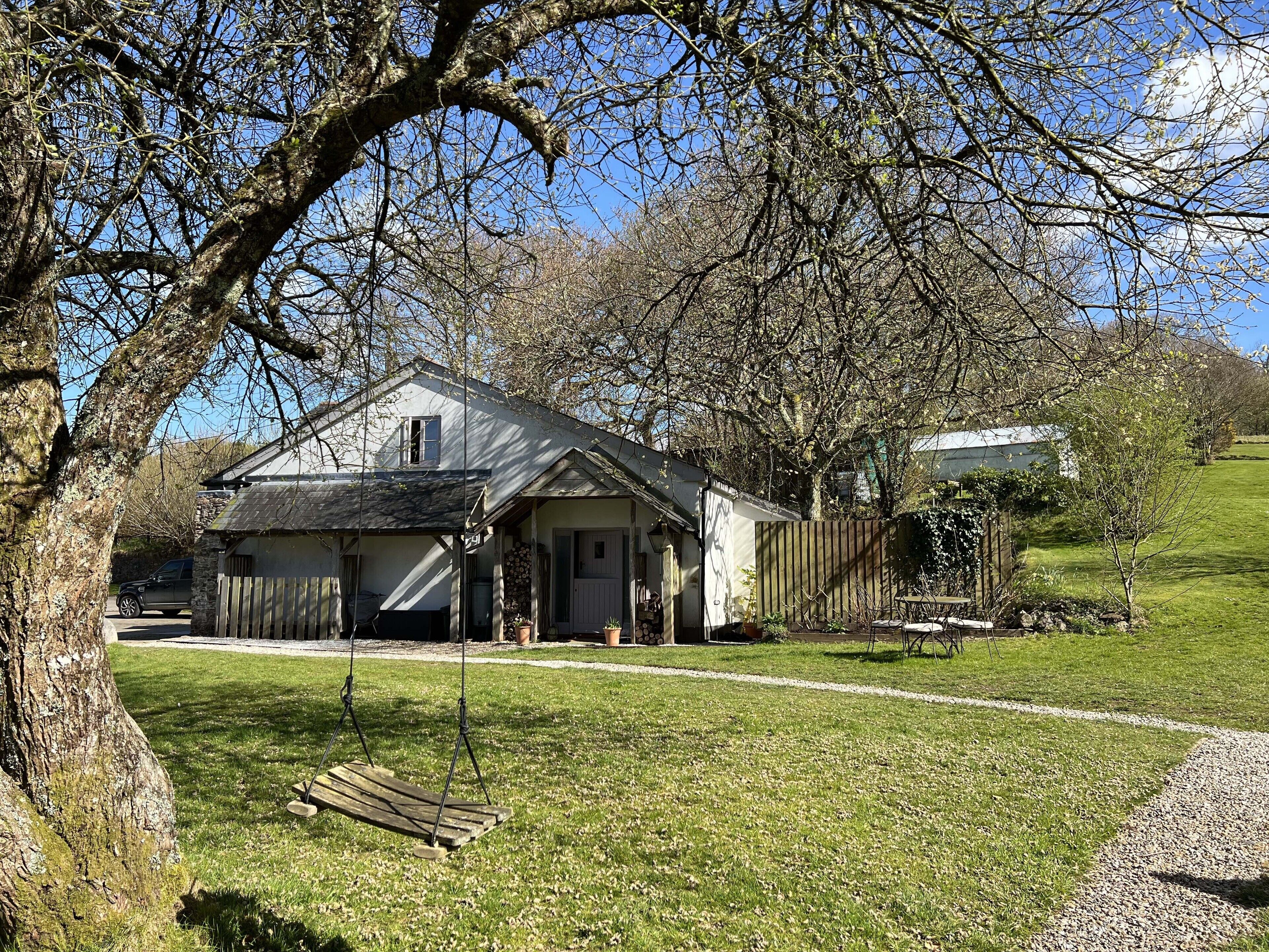 SHERWELL FARM ANNEXE, family friendly, with a garden in Drakewalls
