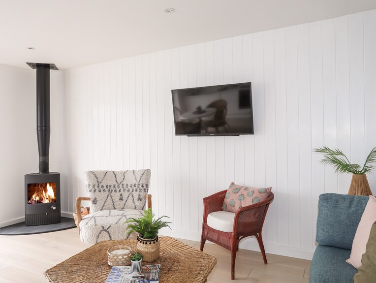 31 Sisial Y Mor, Country Holiday Cottage, With Open Fire In Rhosneigr - Rhosneigr