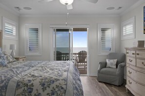 4 habitaciones, tabla de planchar con plancha, wifi y ropa de cama 