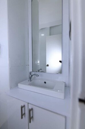 Dusche, Handtücher, Seife, Shampoo