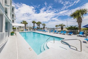 Kolam renang terbuka 