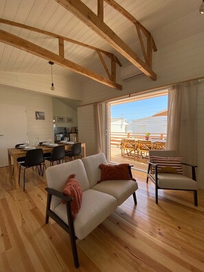 Smart TV - Chalet sur Pilotis, Esprit Film 37°2, Gruissan Plage Wifi (Gruissan)
