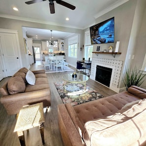 TV, fireplace, offices