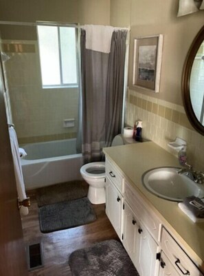 Towels, soap, toilet paper