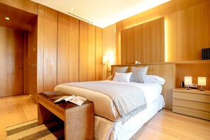 3 chambres, fer et planche à repasser, Wi-Fi, literie fournie
