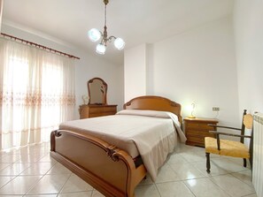 2 camere, ferro/asse da stiro