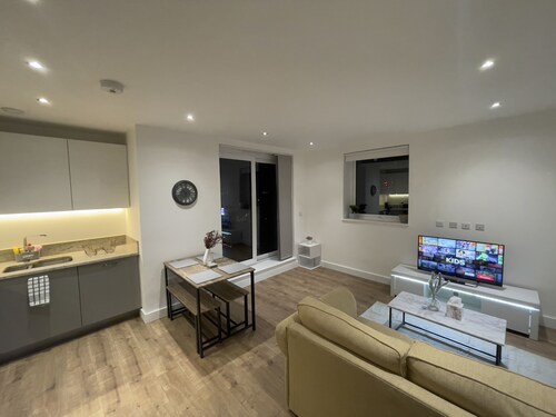 Luxury Penthouse in Reading by Homeunit