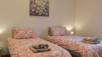 2 habitaciones, wifi gratis y ropa de cama