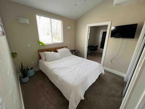 3 quartos, escrivaninha, Wi-Fi de cortesia, roupa de cama