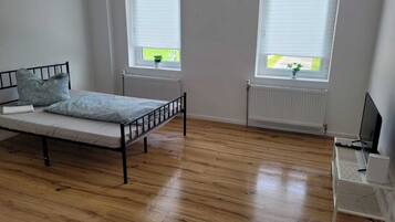 2 Schlafzimmer, kostenloses WLAN, Bettwäsche