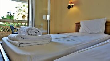 Standard Apartment, 2 Bedrooms, Garden View | In-room safe, soundproofing, free WiFi, bed sheets