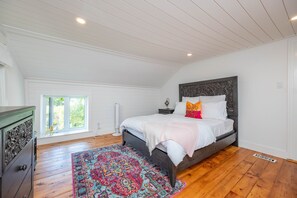 6 habitaciones, tabla de planchar con plancha, wifi y ropa de cama