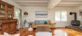 Stunning 5-Bedroom Historic Home in Southampton - steps to the beach! 