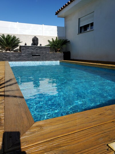 Villa pool clim sea and mountain